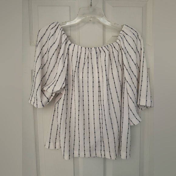 LOFT Dot Stripe Flutter Square Neck Top / Size Large (Never Worn) - Picture 2 of 12